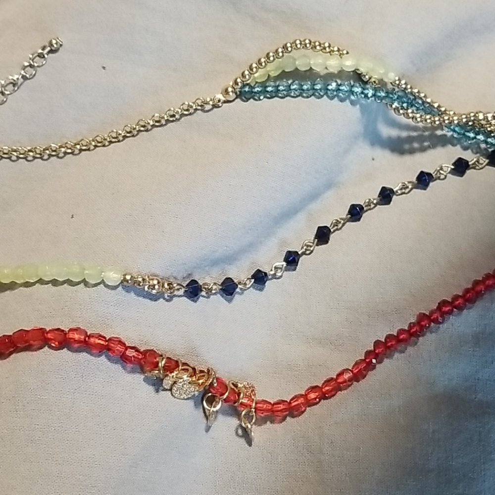 Layered necklace🌻🌻 - Picture 3 of 5